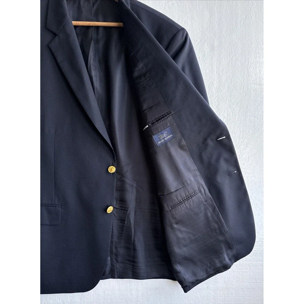 346 Brooks Brothers Blazer Navy Wool Gold Button Sport Coat 2 Button Size 44S